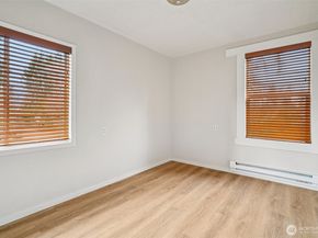 17205 Spruce Way, Lynnwood WA 98037