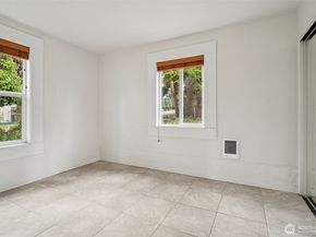 17205 Spruce Way, Lynnwood WA 98037