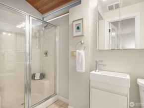 16042 Lake Hills Boulevard, Bellevue WA 98008