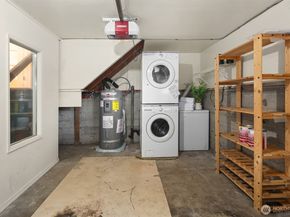 16042 Lake Hills Boulevard, Bellevue WA 98008