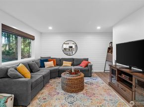 5951 NW Newberry Hill Road, Silverdale WA 98383