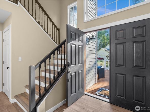 5951 NW Newberry Hill Road, Silverdale WA 98383