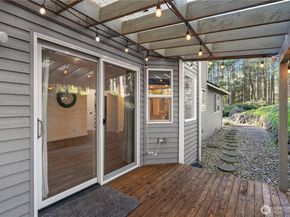 5951 NW Newberry Hill Road, Silverdale WA 98383