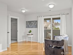 7532 9th Avenue NE, Seattle WA 98115