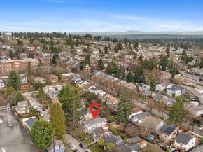 7532 9th Avenue NE, Seattle WA 98115