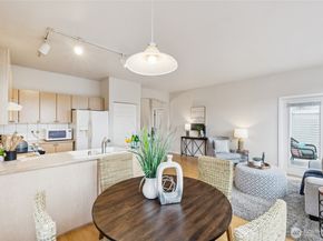 2680 139th Avenue SE 59, Bellevue WA 98005