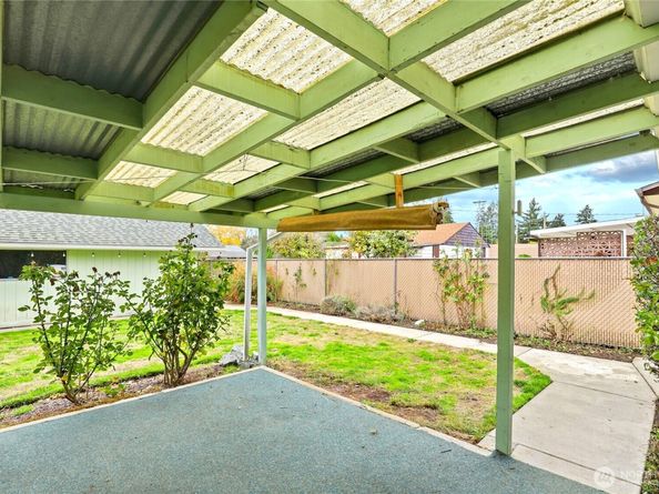 2821 NE Wyoming Street, Bremerton WA 98310