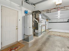 601 12th Avenue NW E4, Issaquah WA 98027