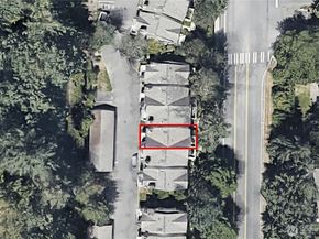 601 12th Avenue NW E4, Issaquah WA 98027