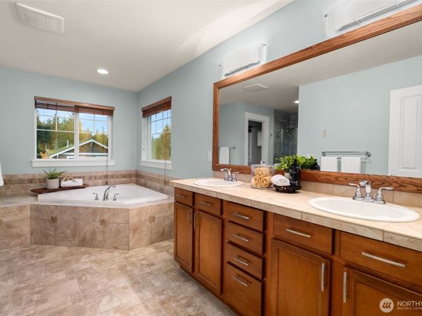 6380 Jagger Place NE, Bremerton WA 98311