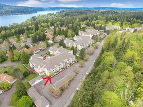 4133 224th Lane SE 103, Issaquah WA 98029