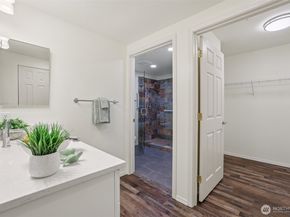 4133 224th Lane SE 103, Issaquah WA 98029