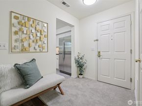 4133 224th Lane SE 103, Issaquah WA 98029