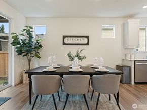 28015 40th Place S, Auburn WA 98001