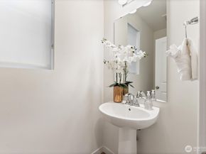 28015 40th Place S, Auburn WA 98001