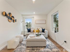 28015 40th Place S, Auburn WA 98001