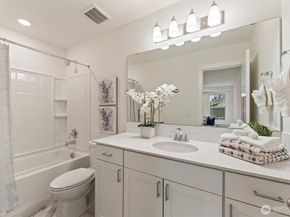 28015 40th Place S, Auburn WA 98001