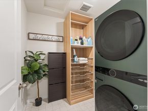 28015 40th Place S, Auburn WA 98001