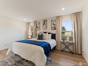 28015 40th Place S, Auburn WA 98001