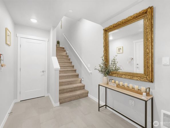 2012 101st Avenue SE 2, Lake Stevens WA 98258