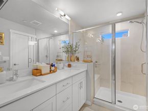 2012 101st Avenue SE 2, Lake Stevens WA 98258