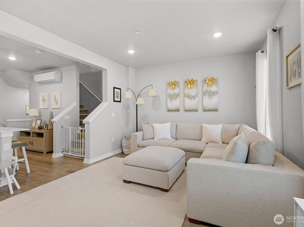 2012 101st Avenue SE 2, Lake Stevens WA 98258