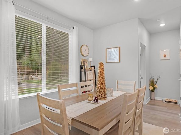 2012 101st Avenue SE 2, Lake Stevens WA 98258