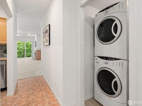 12439 NE Totem Lake Way 106, Kirkland WA 98034