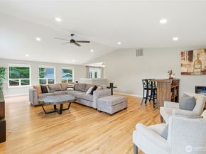 32130 27th Avenue SW, Federal Way WA 98023