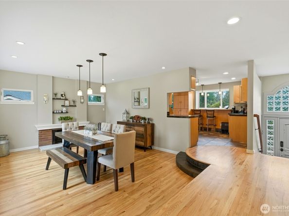 32130 27th Avenue SW, Federal Way WA 98023