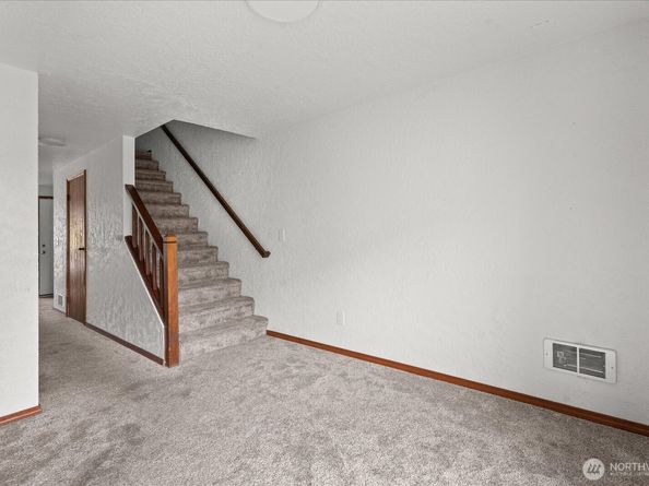 12600 4th Avenue W 7H, Everett WA 98204