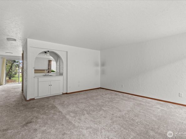 12600 4th Avenue W 7H, Everett WA 98204