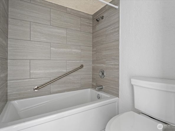 12600 4th Avenue W 7H, Everett WA 98204