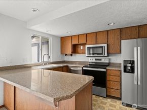 12600 4th Avenue W 7H, Everett WA 98204