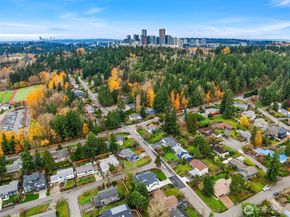 12905 SE 4th Place, Bellevue WA 98005
