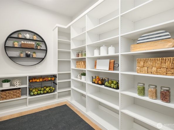 12905 SE 4th Place, Bellevue WA 98005