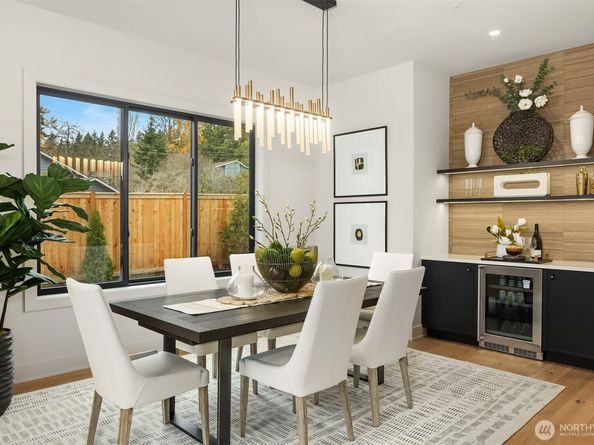 12905 SE 4th Place, Bellevue WA 98005