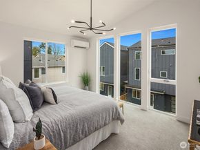 13546 39th Avenue NE, Seattle WA 98125