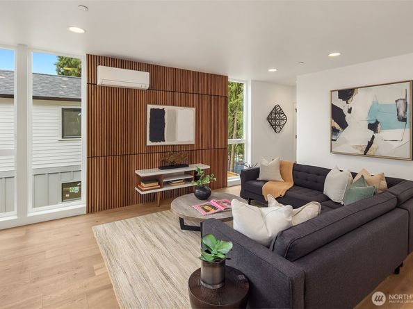 13546 39th Avenue NE, Seattle WA 98125