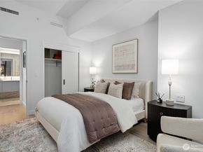 889 Avenue Square NE 607, Bellevue WA 98004