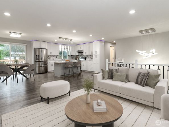 12725 Roosevelt Way NE, Seattle WA 98125