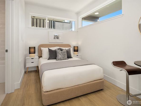 3606 Francis Avenue N, Seattle WA 98103