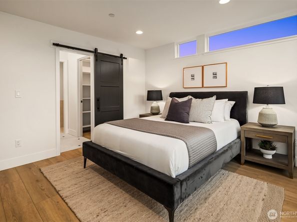 3606 Francis Avenue N, Seattle WA 98103