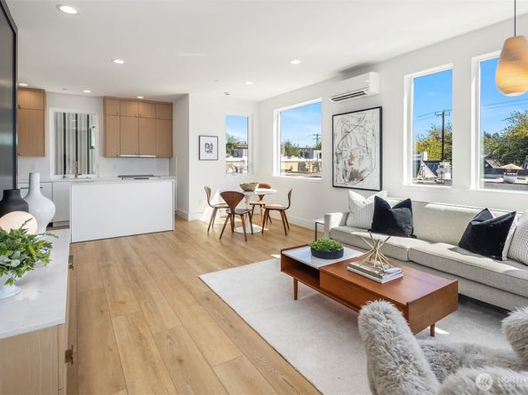 3606 Francis Avenue N, Seattle WA 98103