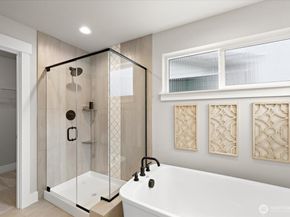 201 156th Place SW MG 13, Lynnwood WA 98087