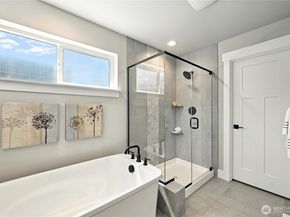 201 156th Place SW MG 13, Lynnwood WA 98087