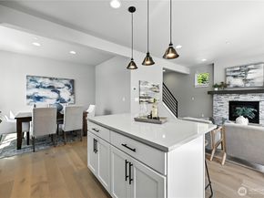 201 156th Place SW MG 13, Lynnwood WA 98087