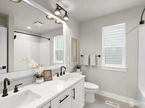 201 156th Place SW MG 13, Lynnwood WA 98087