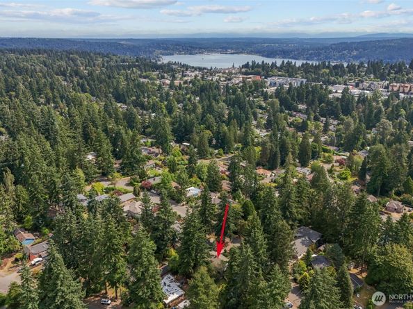 13523 23rd Place NE, Seattle WA 98125