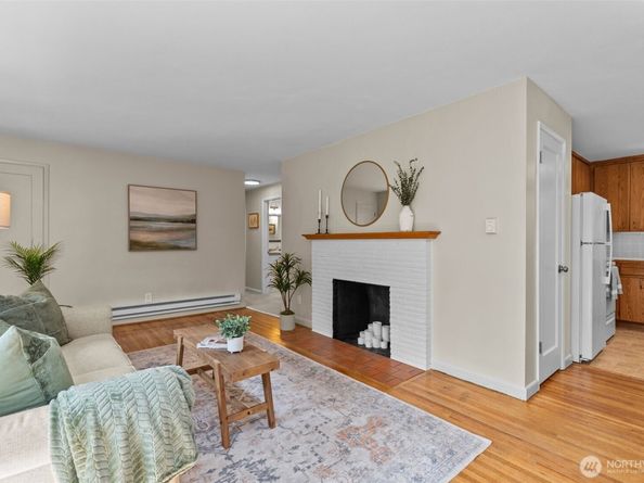 13523 23rd Place NE, Seattle WA 98125